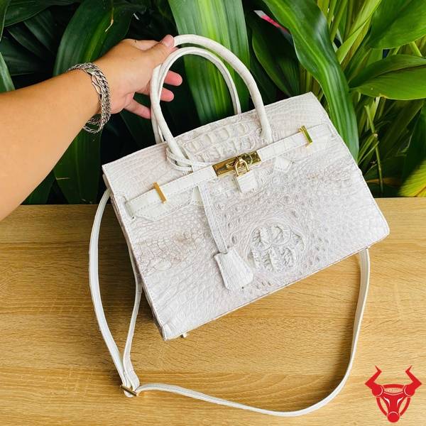 Túi Da Cá Sấu Hermes Bạch Tạng Himalaya – Phụ kiện thời trang đẳng cấp Mẫu nữ phối đồ với túi Hermes Bạch Tạng Himalaya