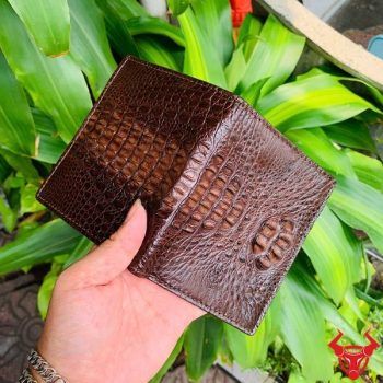 Ví Dáng Đứng Da Cá Sấu Nguyên Con Nhỏ Màu Nâu Đất VJA7