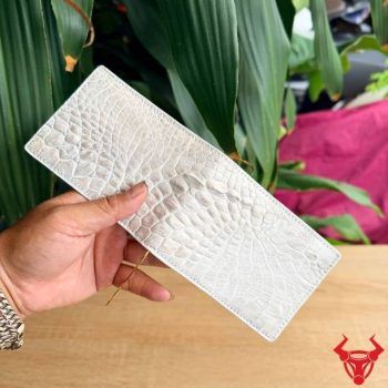 Ví Kẹp Tiền Nam Da Cá Sấu Gai Tay VOBA5 Màu Trắng Bạch Tạng
