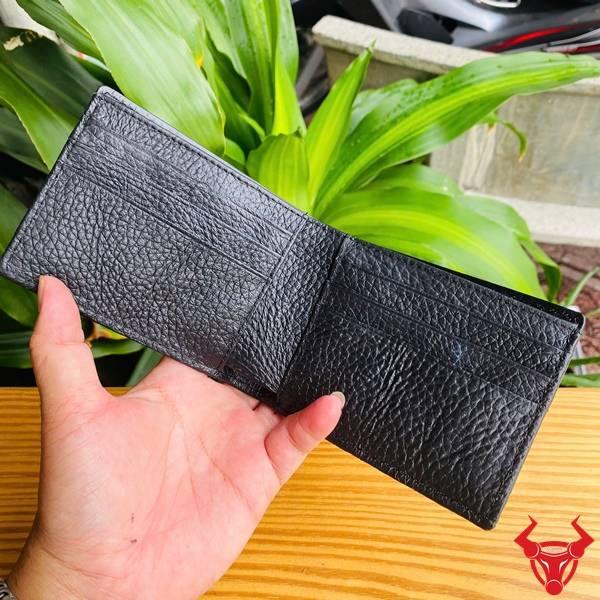 Ví Nam Mini Da Gai Lưng Cá Sấu VFA1 Màu Đen Cao Cấp Ví mini da gai lưng cá sấu màu đen cao cấp, nhỏ gọn, tiện dụng và thời trang.