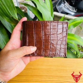 Ví Nam Mini Da Bụng Cá Sấu Màu Nâu Đất VFA8