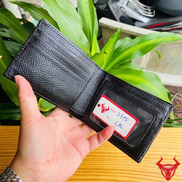 Ví mini da cá sấu gai tay màu đen cao cấp, nhỏ gọn, tiện dụng và thời trang.