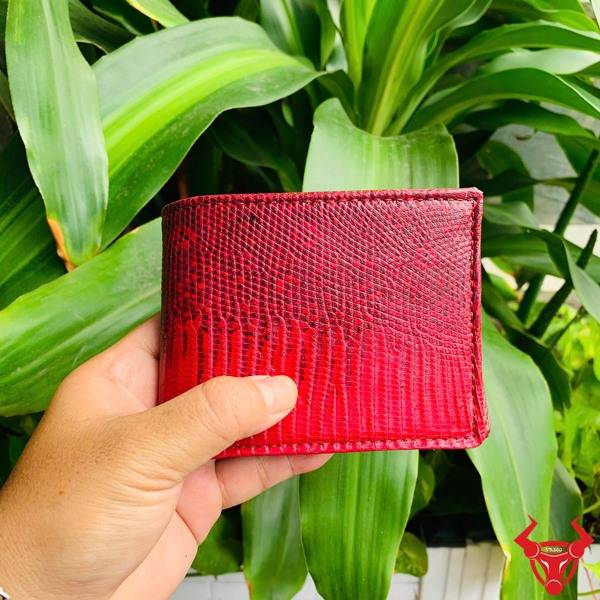 Ví Nam Da Kỳ Đà Mini VFA18 Màu Đỏ Cam Nhỏ Gọn Thời Trang Ví da kỳ đà mini màu đỏ cam với thiết kế gọn nhẹ và phong cách khác biệt.