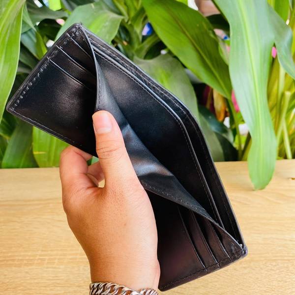 Ví da cá sấu vảy rồng mini cao cấp, nhỏ gọn và phong cách cho nam giới.