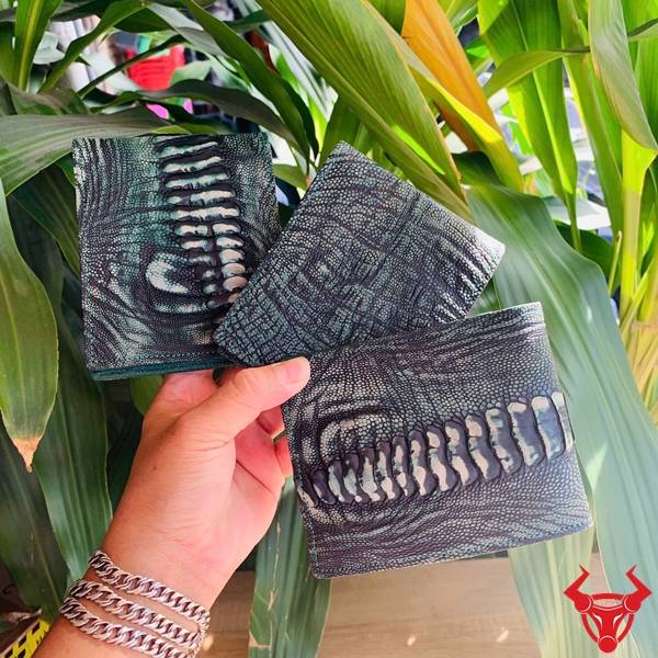 Ví da chân đà điểu wax màu xanh lá sang trọng, cao cấp và đầy phong cách.