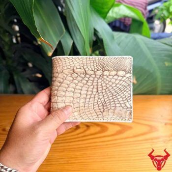 Ví Da Cá Sấu Gai Tay VBA5 Màu Trắng Độc Đáo Cho Nam Giới