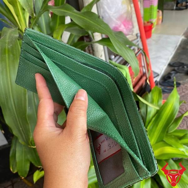Ví Nam VBA4 Da Cá Sấu 6 Gù Xanh Lá Đẳng Cấp Ví nam VBA4 da cá sấu 6 gù màu xanh lá thời trang đẳng cấp