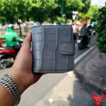 Ví Nữ Da Cá Sấu Bụng Màu Xám VRBA8