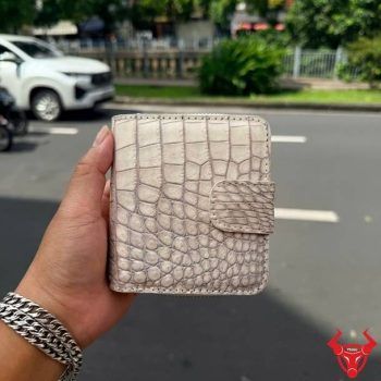 Ví Nữ Dáng Ngắn Da Bụng Cá Sấu Màu Bạch Tạng VRBA8