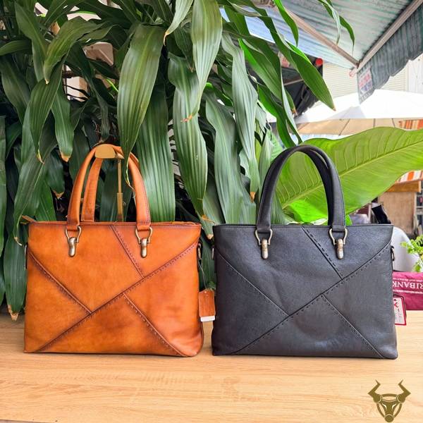 Thiết kế lịch lãm, chất da bò Vegtan bền bỉ, thích hợp cho dân công sở và doanh nhân.