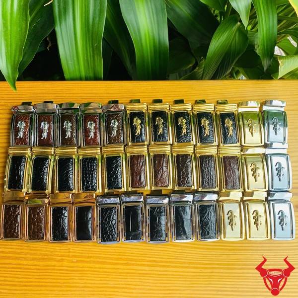 Mặt khóa thắt lưng da cá sấu cao cấp nam.