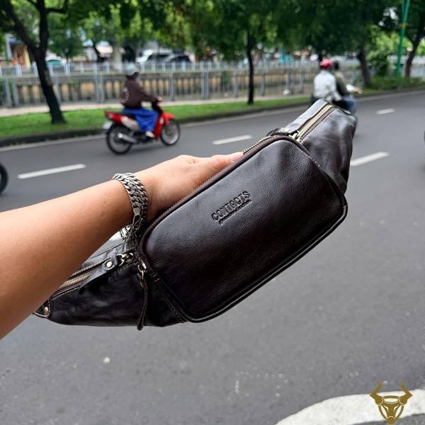 Túi bao tử nam da bò Contact34 sang trọng, đa năng.
